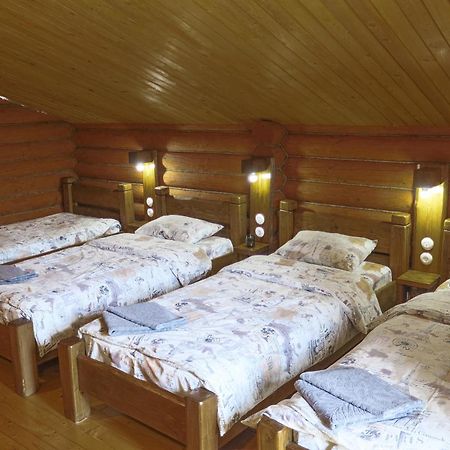 Сottage "Ksenija" Котедж "Ксенія" Skole Bagian luar foto